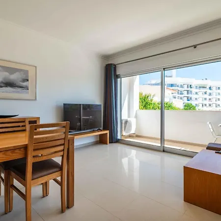 Turisticos Monte Da Vinha Ii アパートホテル