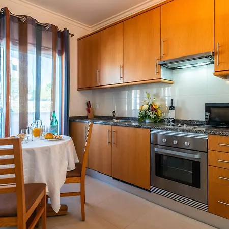 Turisticos Monte Da Vinha Ii Lägenhetshotell 3*