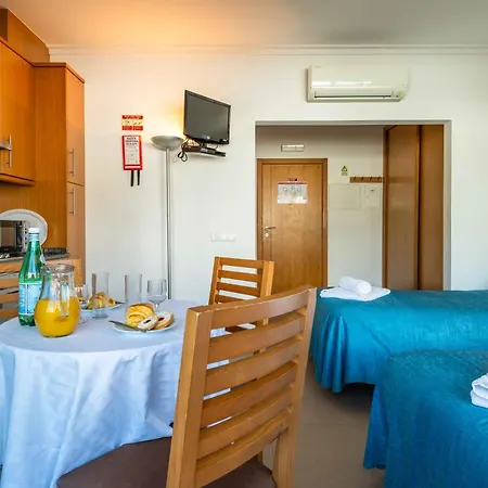 Turisticos Monte Da Vinha Ii 3* 阿尔布费拉